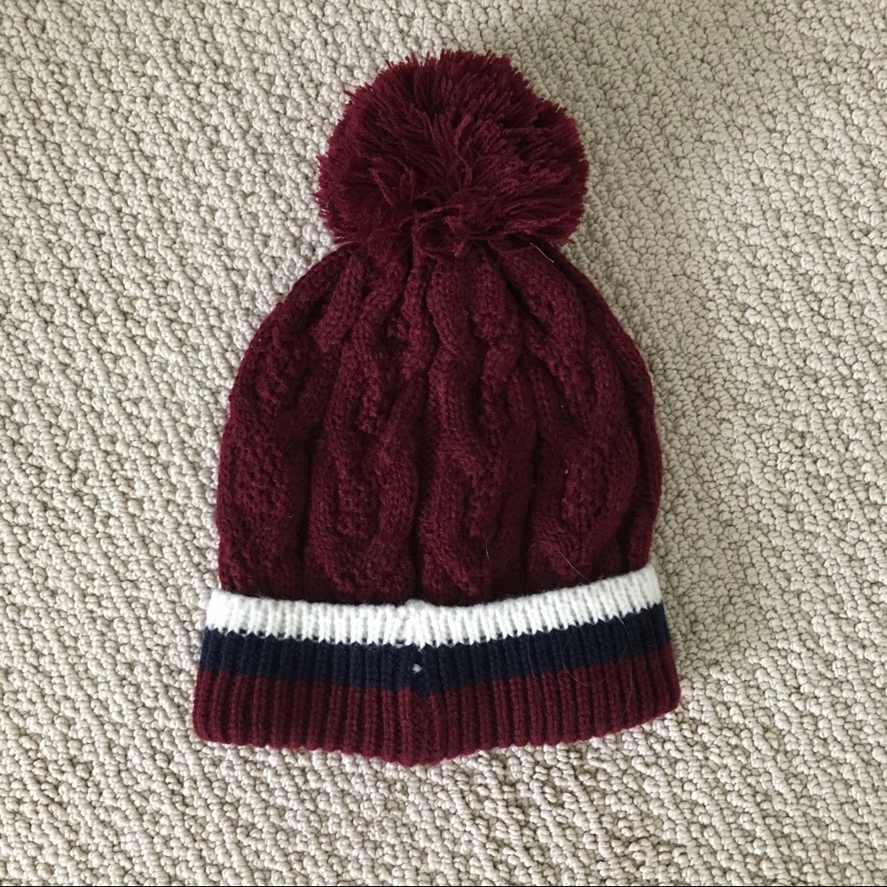 Bobble hat